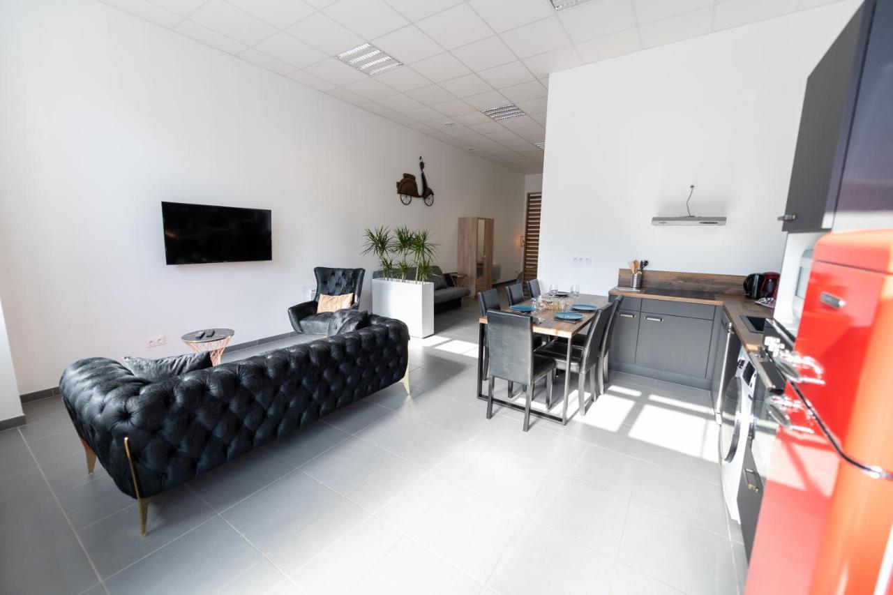 Loft La Mine D'Or - Parking Gratuit Et Prive - Wifi - Tout Equipe - Machine A Laver Exterior foto